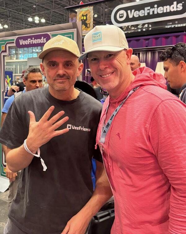 Tucker at a card show